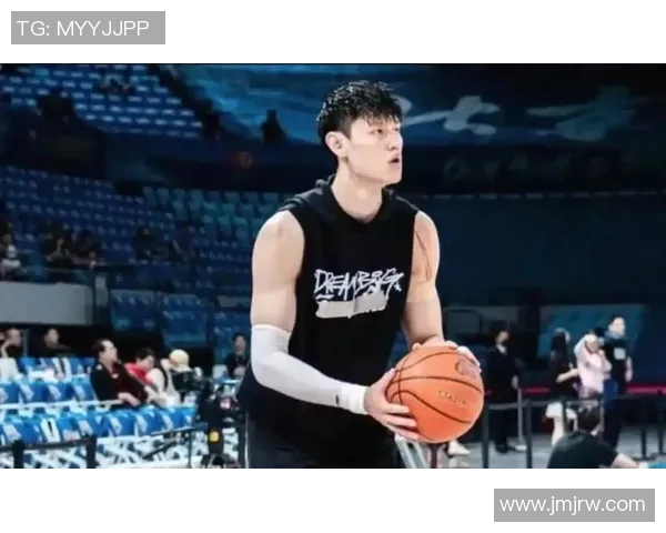 曾凡博的篮球之路：从青涩少年到职业赛场的奋斗与成长