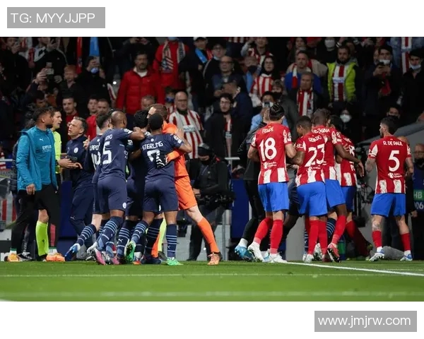 欧足联深入调查曼城球迷种族歧视事件或将面临闭门比赛处罚 欧足联深入调查曼城球迷种族歧视事件或将面临闭门比赛处罚